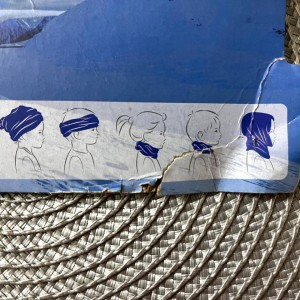 اسکارف پلنگی و قرمز