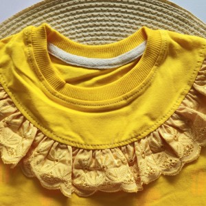 تیشرت آستین کوتاه یقه چیندار قلب زرد kids
