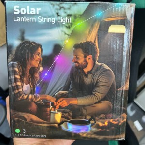 لامپ کمپینگ طرح فانوس خورشیدی و چراغ ریسه‌ای شارژی و پاوربانک