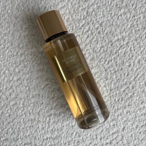 بادی میست ویکتوریا سیکرت COCONUT PASSION