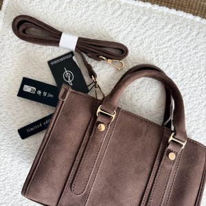 کیف جیر استرادیواریوس کد 8304