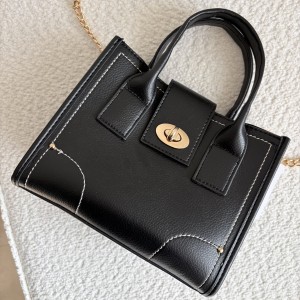 کیف مشکی استرادیواریوس کد 8181