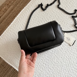کیف مشکی استرادیواریوس کد 8695
