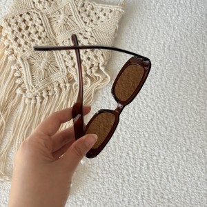 عینک آفتابی کد 3945