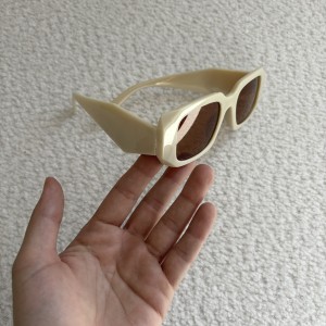 عینک آفتابی کد 0609