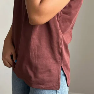 تیشرت قهوه ای