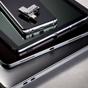 فلش مموری سن دیسک Ultra Dual Drive Luxe ظرفیت 256 گیگابایت با طراحی چرخشی، دو رابط USB Type-C و USB Type-A، استاندارد USB 3.2 Gen1، بدنه فلزی و سازگار با تبلت، گوشی، کامپیوتر و مک