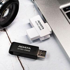 فلش مموری ای دیتا مدل UC310 ظرفیت 64 گیگابایت با رابط USB 3.2 Gen1، طراحی چرخشی، سازگار با ویندوز، مک، لینوکس، بدون نیاز به نصب درایور و مناسب استفاده در کامپیوتر، لپ‌تاپ، گوشی و تلویزیون