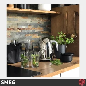 کتری برقی اسمگ مدل SMEG KLF03SS | رنگ استیل با گنجایش 1.7 لیتر