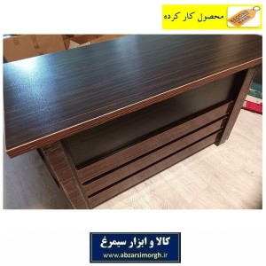 میز اداری چوبی سه خط ۱۳۰ سانت رنگ قهوه ای سالم و کاملا نو UTW-001