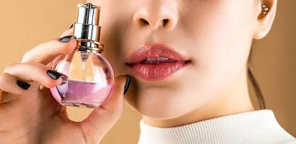 راهنمای خرید عطر زنانه