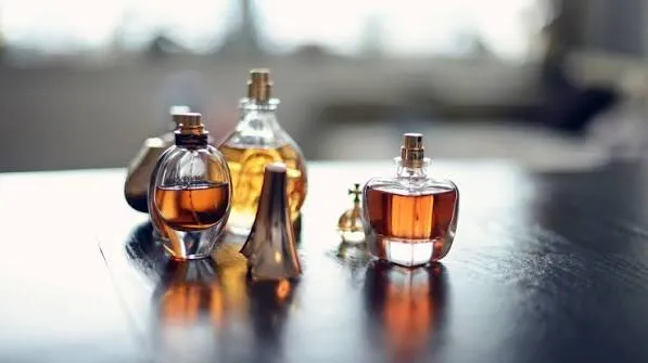 راهنمای جامع انتخاب عطر و ادکلن