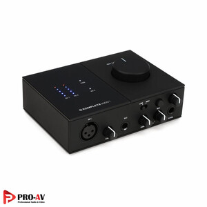 komplete-audio1-2.jpg