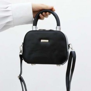 کیف دوشی دستی مارتا MARTA