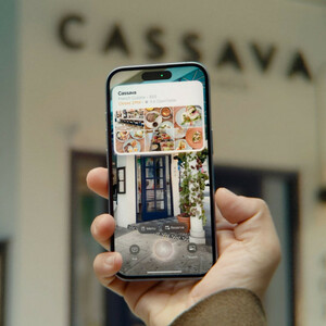 گوشی موبایل اپل مدل iPhone 16 CH دو سیم کارت ظرفیت 128 گیگابایت و رم 8 گیگابایت/نات اکتیو