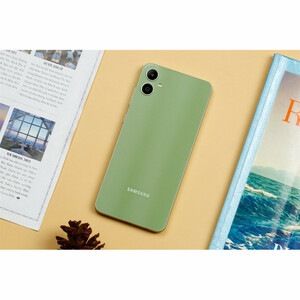 گوشی موبایل سامسونگ مدل Galaxy A05 دو سیم کارت ظرفیت 64 گیگابایت و رم 4 گیگابایت/پلمپ و آکبند/ رنگ مشکی
