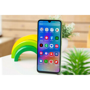 گوشی موبایل سامسونگ مدل Galaxy A05 دو سیم کارت ظرفیت 64 گیگابایت و رم 4 گیگابایت/پلمپ و آکبند/ رنگ مشکی