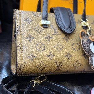 LV