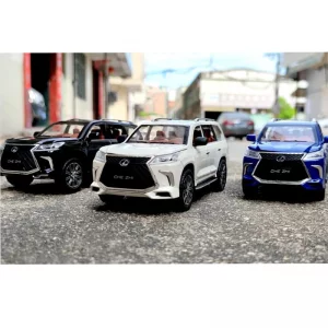 ماشین بازی مدل LX570 موزیکال و دودزا