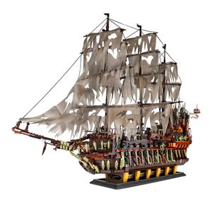 کشتی Flying Dutchman دزدان دریایی کاراییب مدل ۲