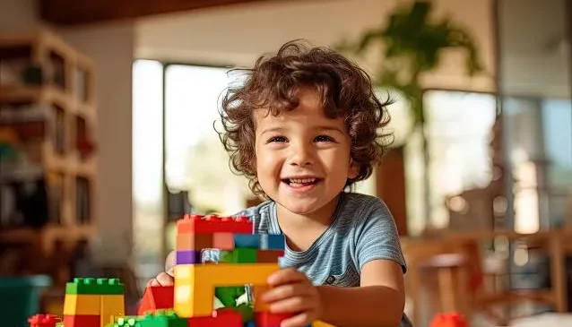 فواید تنها بازی کردن برای کودک