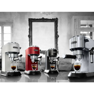 جاروبرقی 600 وات آ ا گ مدل VX82-1-ÖKO