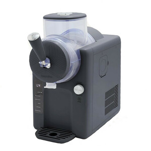 جاروبرقی 600 وات آ ا گ مدل VX82-1-ÖKO