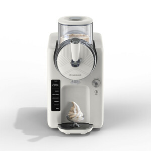 جاروبرقی 600 وات آ ا گ مدل VX82-1-ÖKO