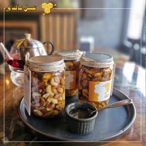 عسل چهار مغز  500 گرمی