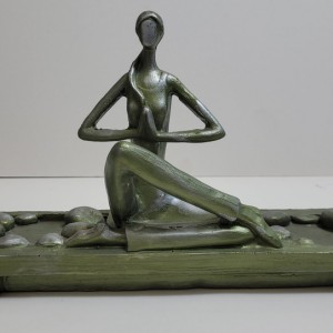 مجسمه طرح یوگا
