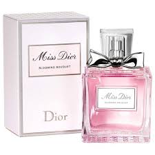 عطر گرمی لاوی است بل لانکوم