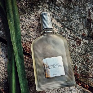 عطر گرمی تام فورد گری وتیور