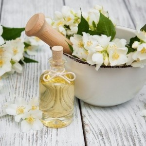 عطر گل یاس 10 میل گرمی