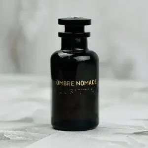 عطر گرمی لویی ویتون آمبر نومد ( آمبر نومید ) Louis Vuitton Ombre Nomade حجمی میلی