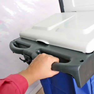 ترولی خانه داری هتلی ترکیه ای staff