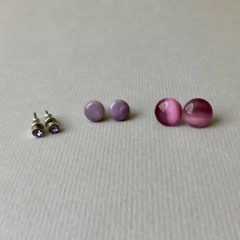گوشواره میخی 3 قلوی بنفش برند accessories