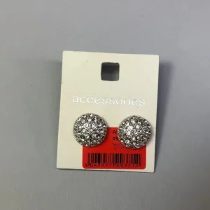 گوشواره پینترستی گوله برفی برند accessories - بسته بندی