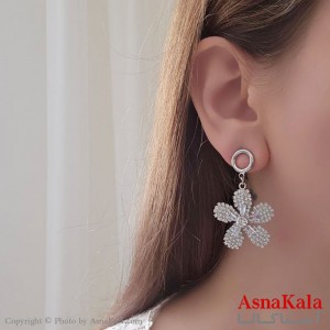 گوشواره آویز مجلسی جواهری مدل گل خاص نگین دار استیل نقره ای کد GSH15516W