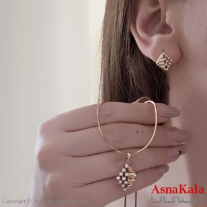 نیم ست زنانه ژوپینگ مدل لوز مدرن نگینی شامل گوشواره و گردنبند طرح طلا کد NIM14550W