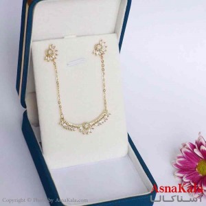 نیم ست زنانه شامل گردنبند و گوشواره  استیل مدل نگینی  کد NIM14713W