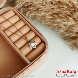گردنبند ژوپینگ اصل زنانه نقره ای مدل گل نگین دار کد GNB16474W