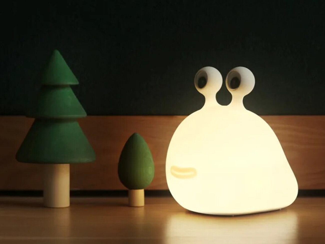 چراغ خواب رومیزی فانتزی شارژی اتاق کودک طرح حلزون MUID Slug Silicone Night Light LED Soft Light y with Sleep Light H-L-14