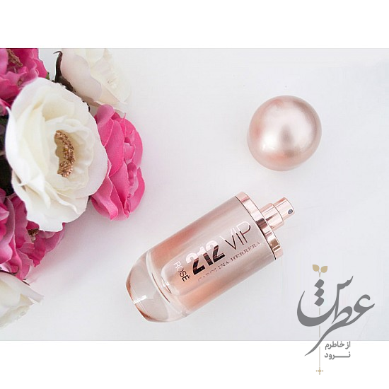 عطر کارولینا هررا 212 وی آی پی رز