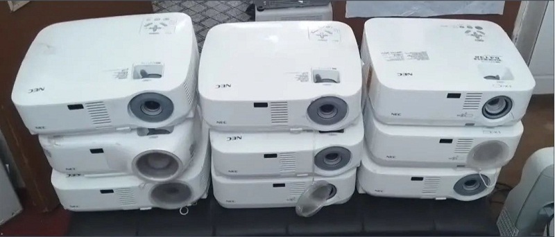 پروژکتور ان ای سی vga استوک