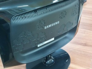 مانیتور سامسونگ مدل Samaung sync master 733NW سایز 20 اینچ استوک
