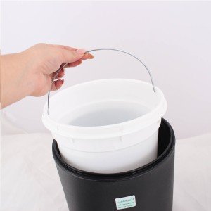 سطل 5 لیتری حفره دار مدل MA-53 - مشکی