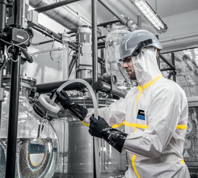دستکش مواد شیمیایی یووکس مدل u-chem 3100