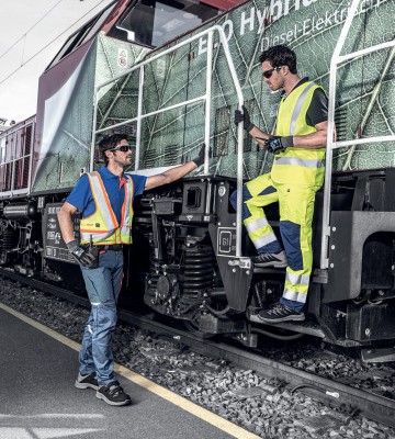 عینک ایمنی یووکس مدل I-3 دودی سری 9190281