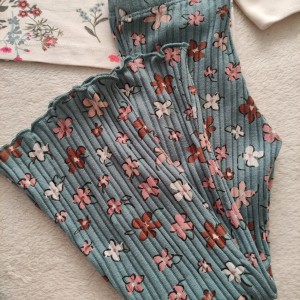 شلوار کبریتی گلدار
