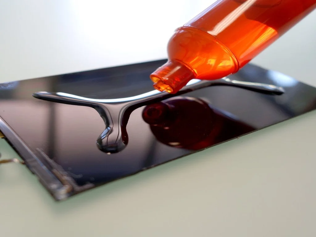 چسب‌های مطمئن ال‌سی‌دی موبایل برای تعمیرات حرفه‌ای